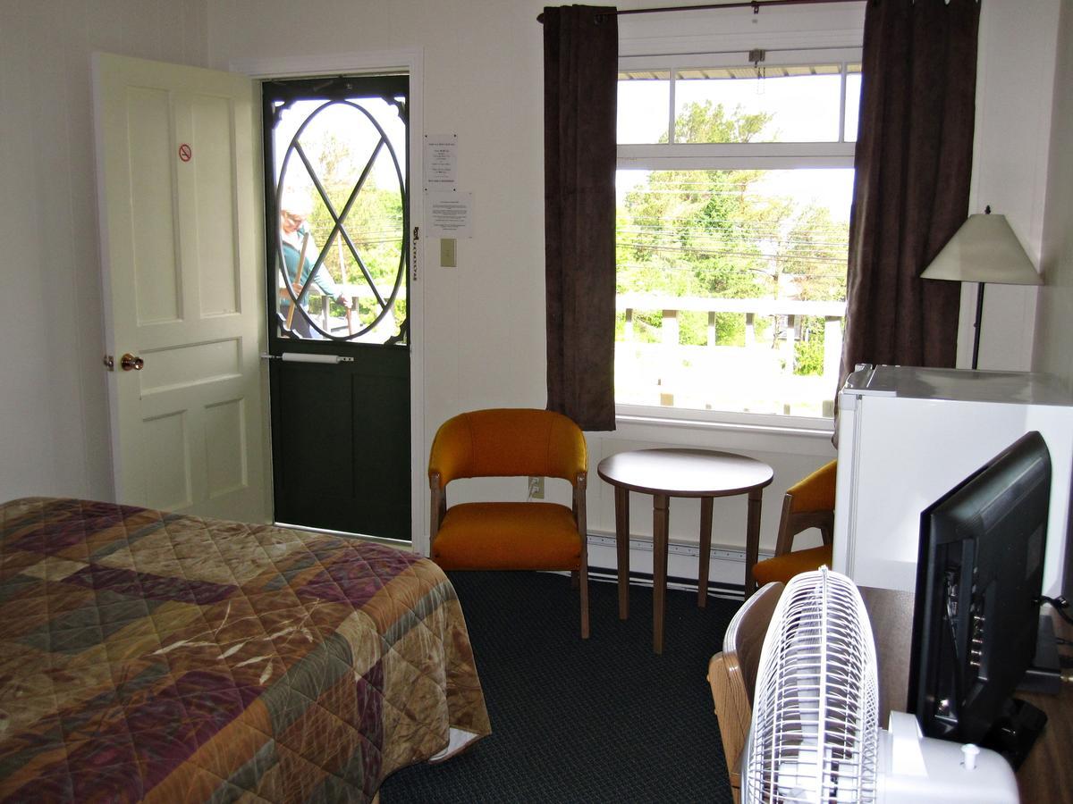 Basinview Motel Smiths Cove Exterior photo