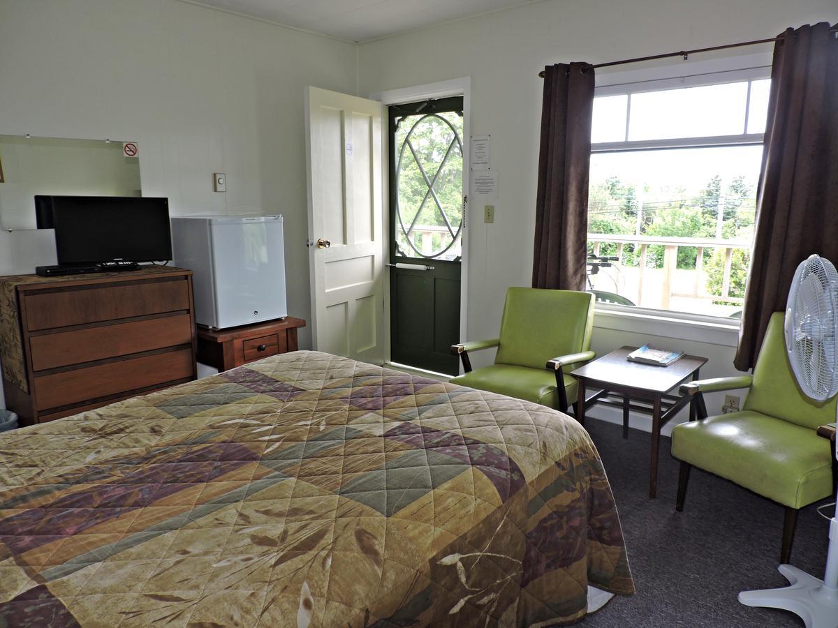 Basinview Motel Smiths Cove Exterior photo